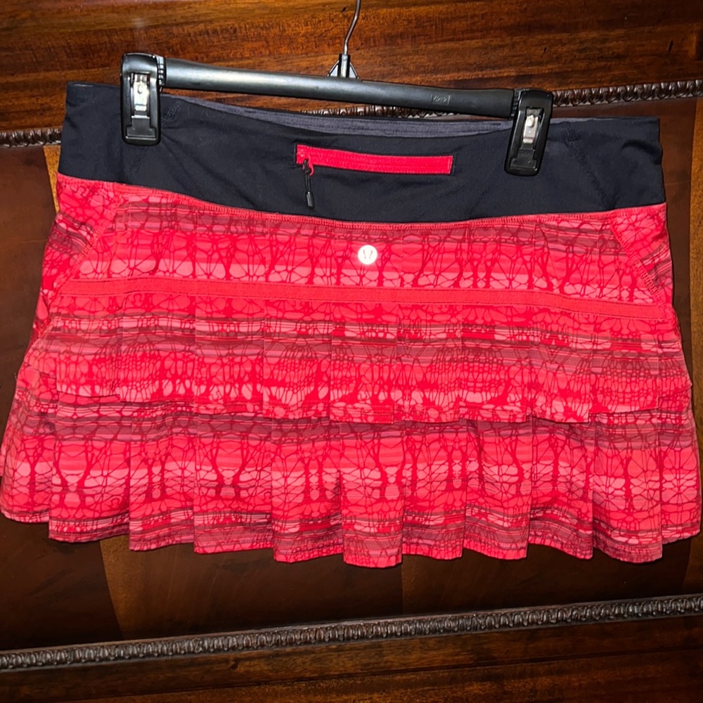 Lululemon Pace Setter Skirt Skort Size 10 Regular Make Davie Run Crazy EUC 🦄